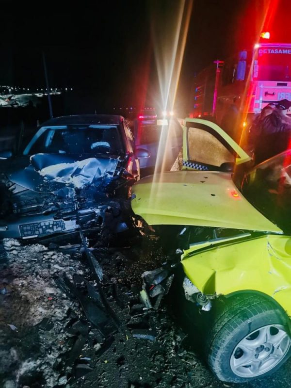 Taximetrist rănit grav într-un accident spre Pasul Tihuța