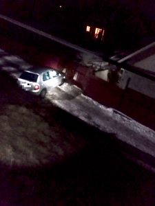 Un șofer din Broșteni s-a oprit cu mașina în șanț la Borca, ZCH NEWS - sursa ta de informații