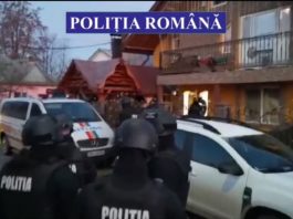 VIDEO: Târgu Neamț – percheziții ample la suspecți de înșelăciune prin metoda „creditul”
