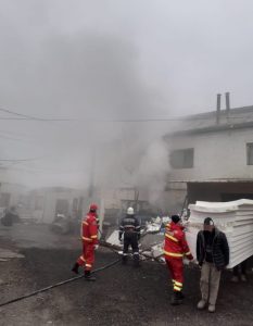 Târgu Neamţ. Importante forţe de intervenţie la un incendiu în hala unei fabrici, ZCH NEWS - sursa ta de informații