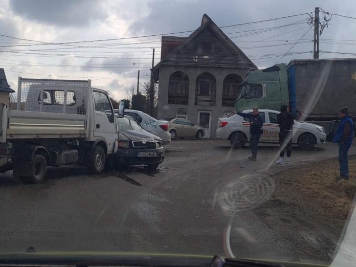 accident baltatesti carambol