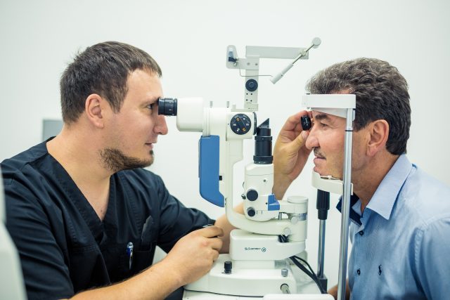 Operează cataracta la Clinica Platinum, ZCH NEWS - sursa ta de informații