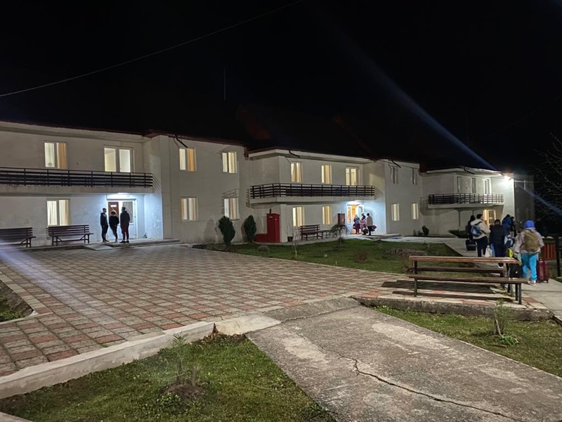 100 de refugiați din Ucraina cazați la Oglinzi