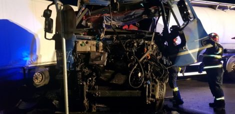 Doi răniți într-o coliziune între două TIR-uri la Gherăești, ZCH NEWS - sursa ta de informații