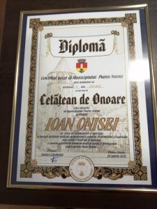 Piatra-Neamţ: Diploma de Cetăţean de Onoare conferită lui Ioan Onisei a fost primită soţie şi nepot, ZCH NEWS - sursa ta de informații