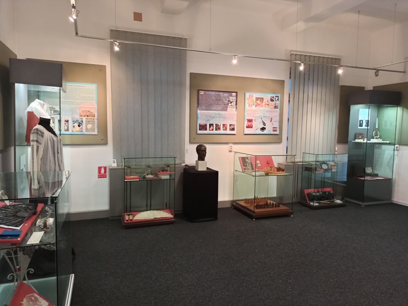 Vicii şi tabieturi boiereşti – expoziţie unică la Muzeul de Etnografie Târgu-Neamţ, ZCH NEWS - sursa ta de informații