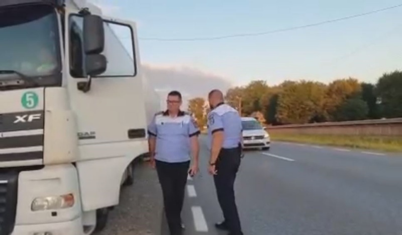 Șofer salvat de polițiști după un accident cerebral vascular