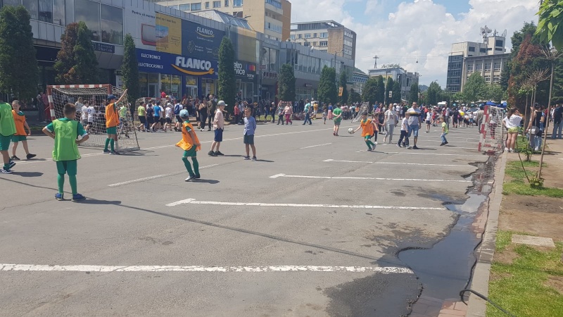 Joacă, distracție și bucurie de Ziua Copilului, în Piatra Neamț!, ZCH NEWS - sursa ta de informații