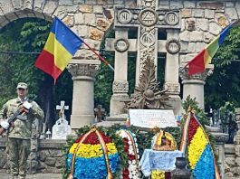 Festivitatea de depunere a coroanelor de Ziua Eroilor