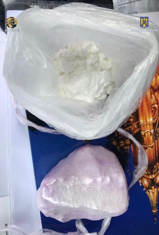 Iași: Transport de cocaină interceptat de polițiștii de la rutieră. Percheziții DIICOT și trei arestări