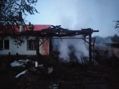Importante forţe de intervenţie la un incendiu din Vicovu de Sus, ZCH NEWS - sursa ta de informații
