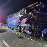 FOTO. Un autocar cu ucraineni implicat într-un accident, transfer la vamă cu ISU Neamț și Bacău, ZCH NEWS - sursa ta de informații