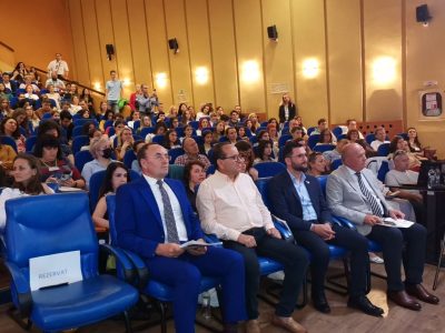 Piatra-Neamț &#8211; ceremonie în deschiderea Olimpiadei Naționale „Tinerii dezbat”, ZCH NEWS - sursa ta de informații