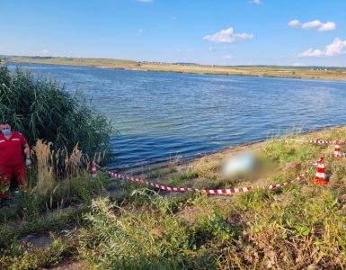 Un tânăr înecat în lac găsit după trei zile. Scafandri ISU Neamț implicați în căutări, ZCH NEWS - sursa ta de informații