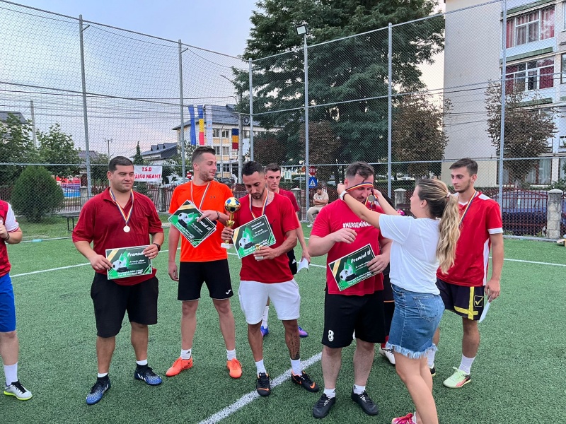Competiție caritabilă de fotbal, marca TSD Târgu Neamț, ZCH NEWS - sursa ta de informații