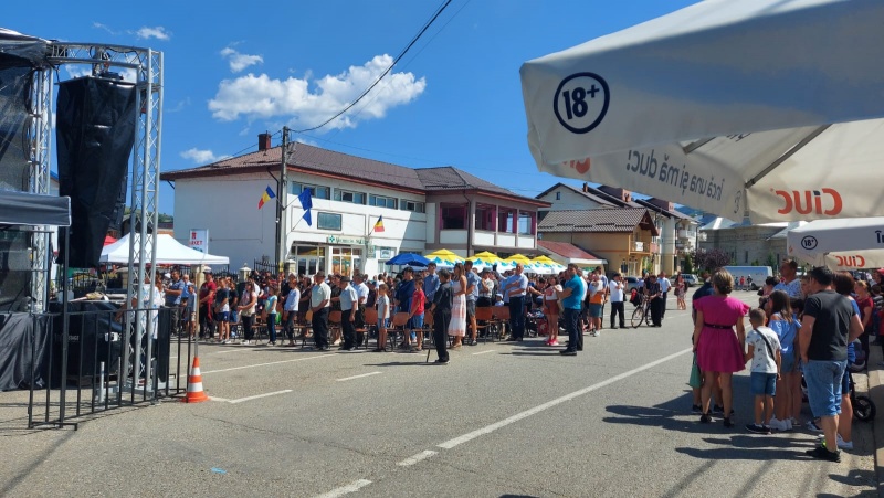 Sărbătoare în centrul civic din Pipirig, ZCH NEWS - sursa ta de informații