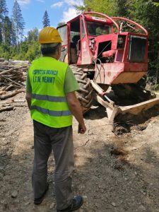 FOTO. Ce au găsit în pădurile din Neamț inspectorii de muncă, ZCH NEWS - sursa ta de informații