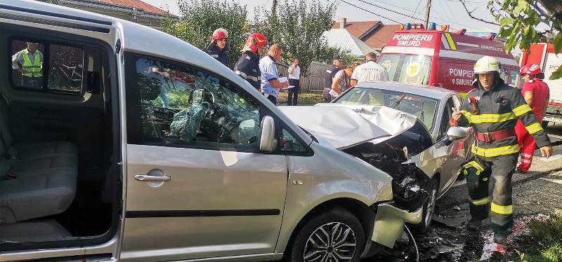 Accident cu victime multiple: cinci adulți și doi copii transportați la spital!, ZCH NEWS - sursa ta de informații