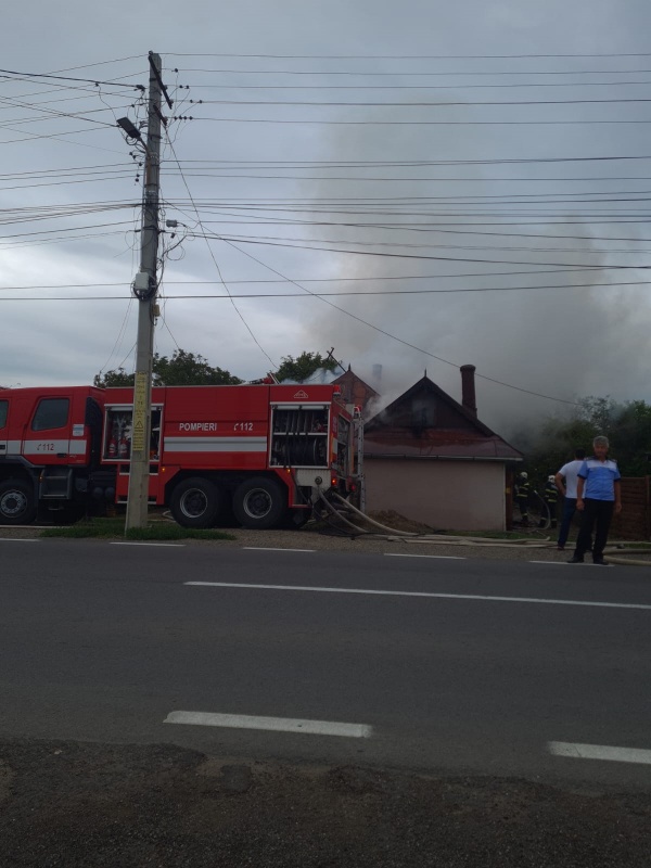 Video. Foto. Incendiu la o casă din Târgu Neamț, ZCH NEWS - sursa ta de informații