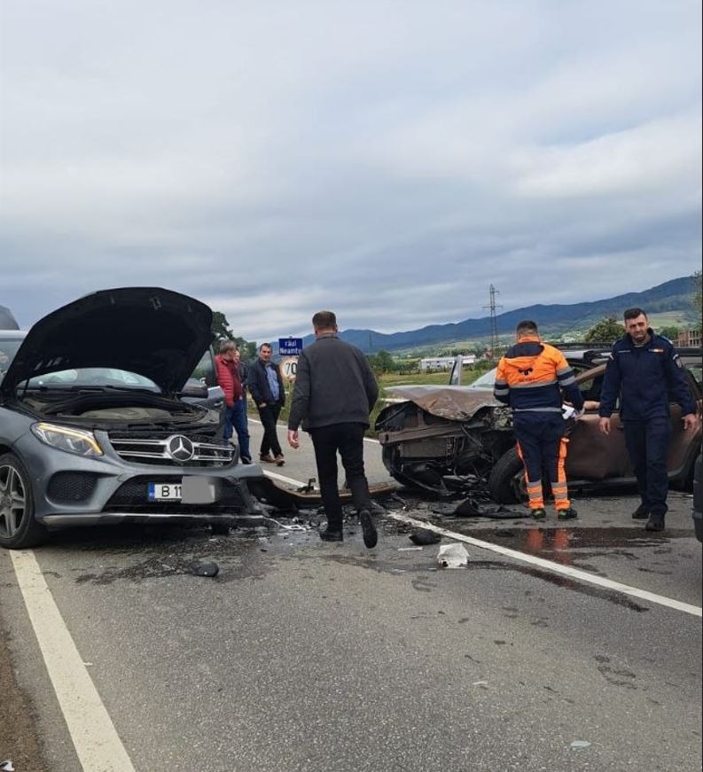 FOTO. Acum, accident cu mai mulți răniți la Vânători-Neamț, ZCH NEWS - sursa ta de informații