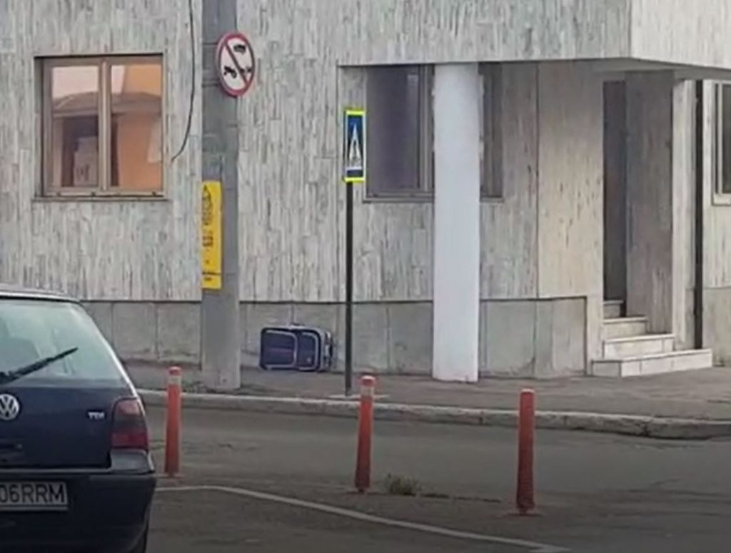 Acum! Alertă în Piatra-Neamț, valiză suspectă, trafic închis pe strada Alexandru Lăpușneanu, ZCH NEWS - sursa ta de informații