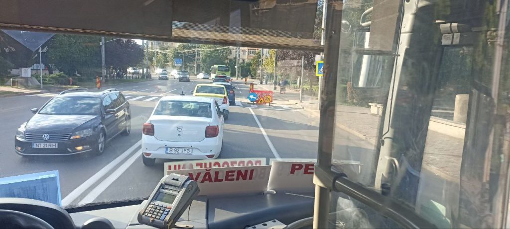 FOTO. Trafic infernal în Piatra-Neamţ: nervi, întârzieri la şcoală şi la serviciu!, ZCH NEWS - sursa ta de informații