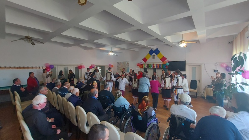 Ziua Internațională a Persoanelor Vârstnice sărbătorită la Centrul de Îngrijire și Asistență din Târgu Neamț, ZCH NEWS - sursa ta de informații