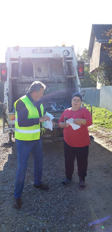 Brusturi: Rossal, campanie de conștientizare privind colectarea separată a deșeurilor, ZCH NEWS - sursa ta de informații