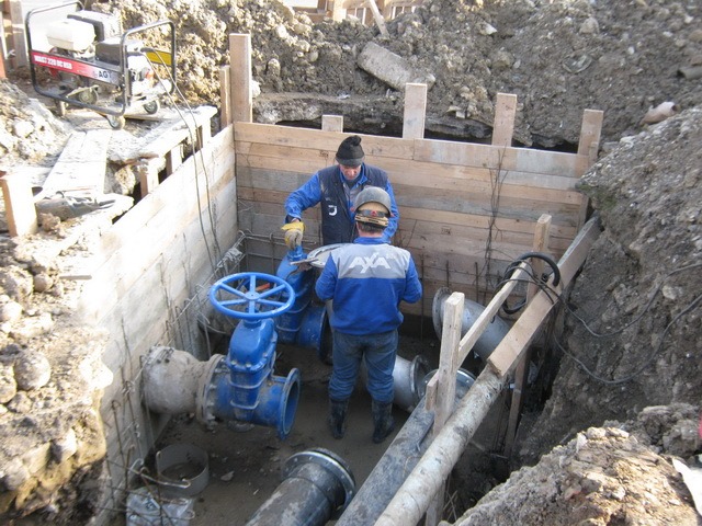 Pierderi de până la 70% la apa din Roman. Soluții: un baraj de balastru lângă captare sau apă de la Iași, ZCH NEWS - sursa ta de informații
