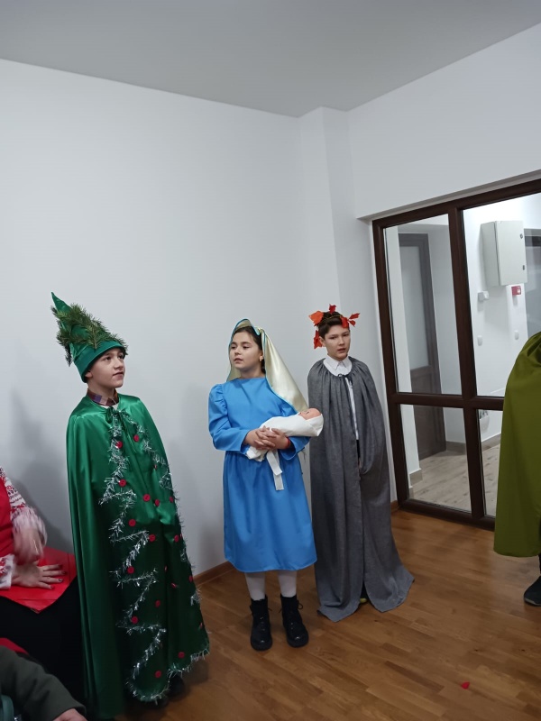 FOTO. Activitate culturală în cinstea profesorilor pensionari de la Școala Bălțătești, ZCH NEWS - sursa ta de informații