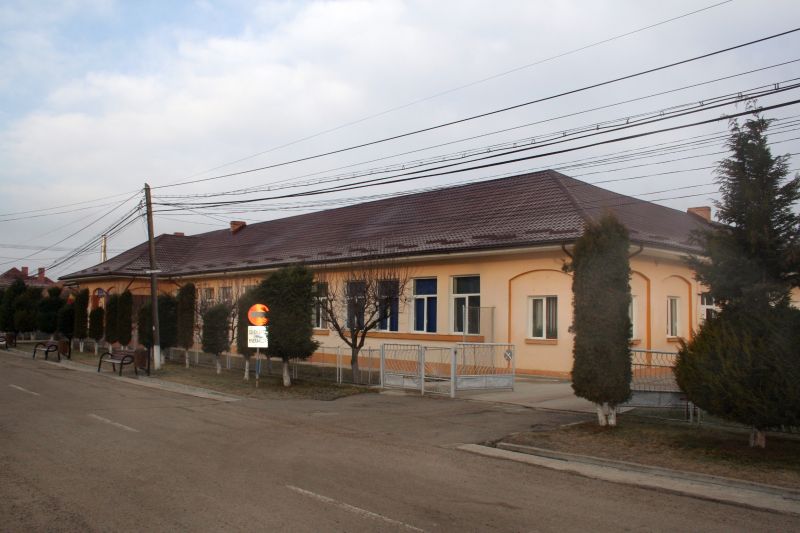 103 școli din regiunea Nord-Est primesc finanțare AFM pentru reabilitare energetică