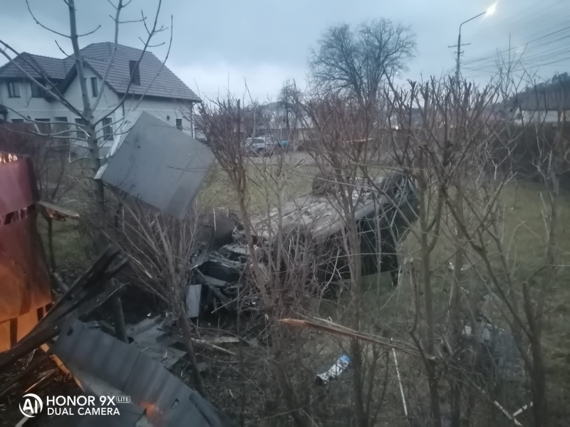 Târgu Neamț: Au plonjat cu mașina în curtea unui om de afaceri, ZCH NEWS - sursa ta de informații