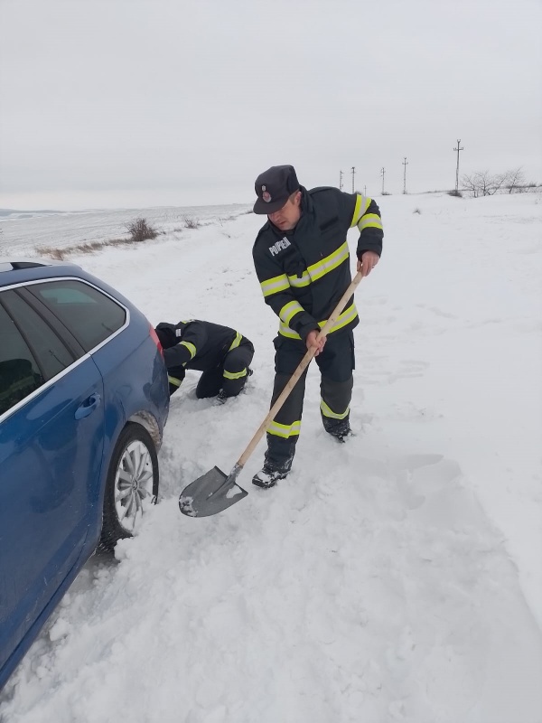 Șofer cazat la primărie după ce-a rămas blocat în zăpadă, ZCH NEWS - sursa ta de informații