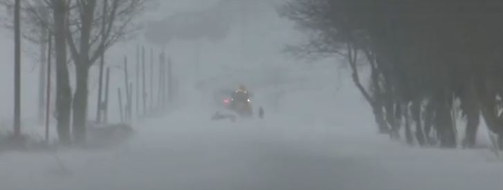 Drum blocat de zăpadă în Neamţ, ZCH NEWS - sursa ta de informații