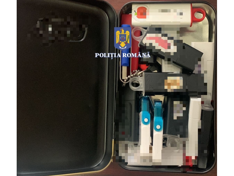 Medicul ieșean care folosea stenturi de la morți, reținut. 25 de stenturi și 36 tablouri semnate de pictori români celebri între confiscări
