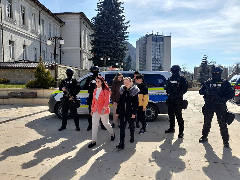 Foto. Atmosferă relaxată la Ziua Poliției în Piatra Neamț, ZCH NEWS - sursa ta de informații
