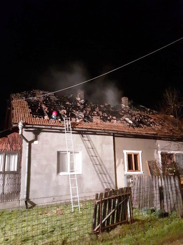 Incendiu cu victimă, un bărbat a murit carbonizat