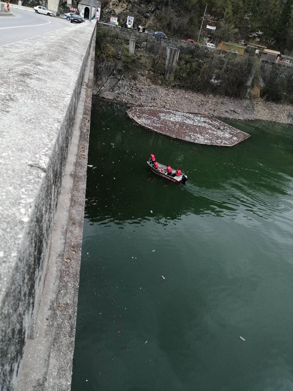 Descoperire macabră în lacul Bicaz, ZCH NEWS - sursa ta de informații