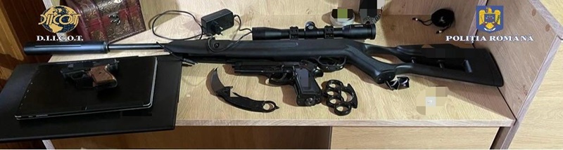Neamț. Dealer de droguri deferit justiției: la percheziții au fost găsite arme, ZCH NEWS - sursa ta de informații