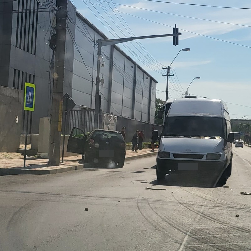 Accidente în Neamț: în unul dintre evenimente a fost implicată o ambulanță, ZCH NEWS - sursa ta de informații
