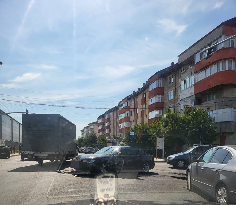Accidente în Neamț: în unul dintre evenimente a fost implicată o ambulanță, ZCH NEWS - sursa ta de informații