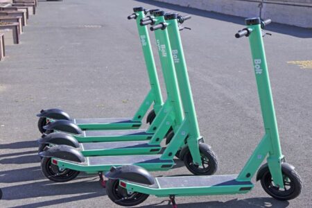 Asigurare RCA obligatorie pentru trotinete și biciclete electrice