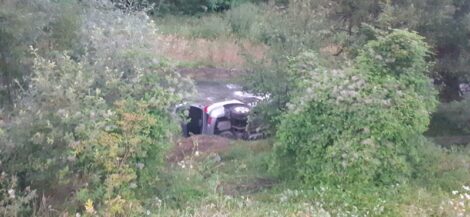 Șofer beat s-a răsturnat cu maşina în pârâul Bistricoara, ZCH NEWS - sursa ta de informații