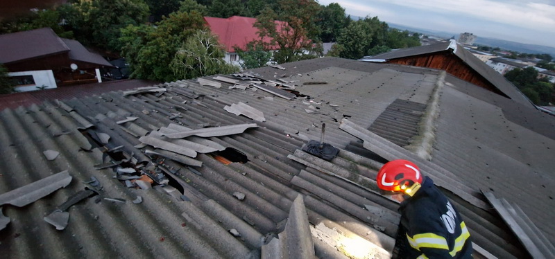 FOTO&#038;VIDEO Pagube numeroase după furtuna de ieri, din Neamț, ZCH NEWS - sursa ta de informații