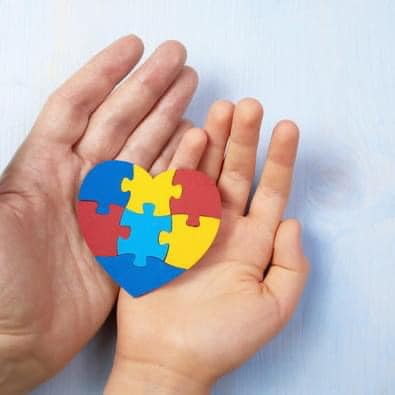 Mara Calista, deputat PNL: „Servicii medicale decontate de către CNAS pentru persoanele diagnosticate cu tulburări din spectrul autist!”