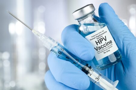 Mara Calista, deputat PNL: „Voi insista pentru necesitatea demarării campaniei de vaccinare gratuită anti – HPV și pentru băieți”, ZCH NEWS - sursa ta de informații