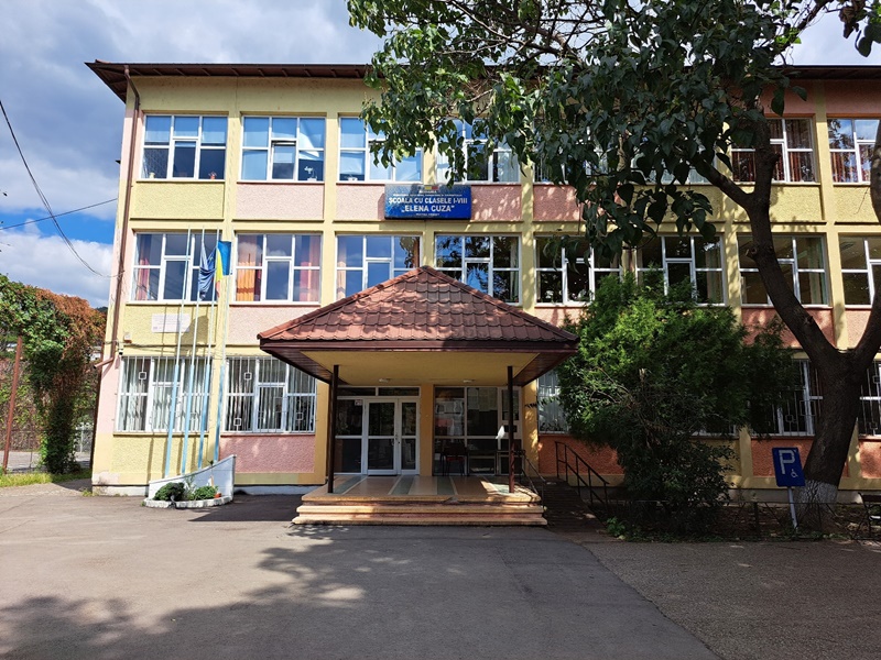 Bobocii Școlii Gimnaziale „Elena Cuza” nu vor avea mobilier nou în acest an școlar, ZCH NEWS - sursa ta de informații