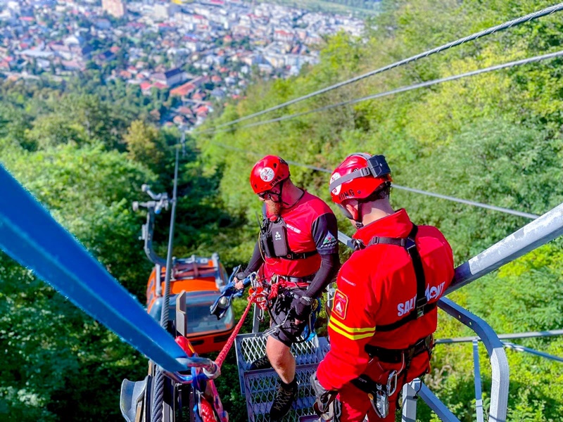 FOTO. Activitatea Salvamont Neamț în „luna responsabilității pe munte”, ZCH NEWS - sursa ta de informații