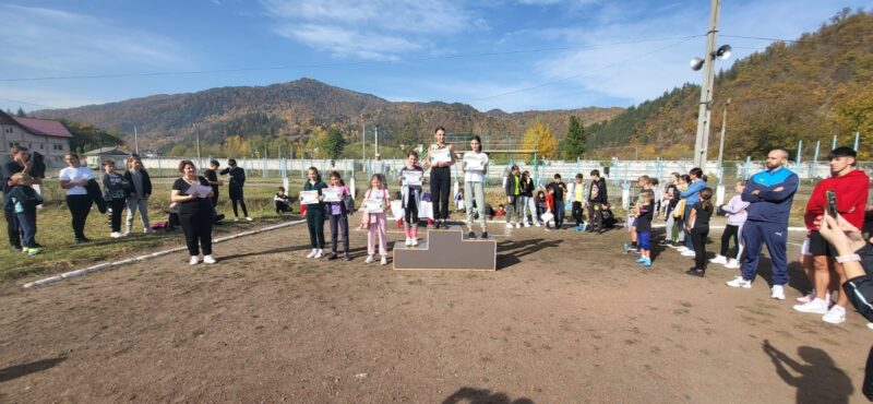 Peste 500 de copii au alergat la cros, în etapa municipală a Olimpiadei Sportului Școlar, ZCH NEWS - sursa ta de informații