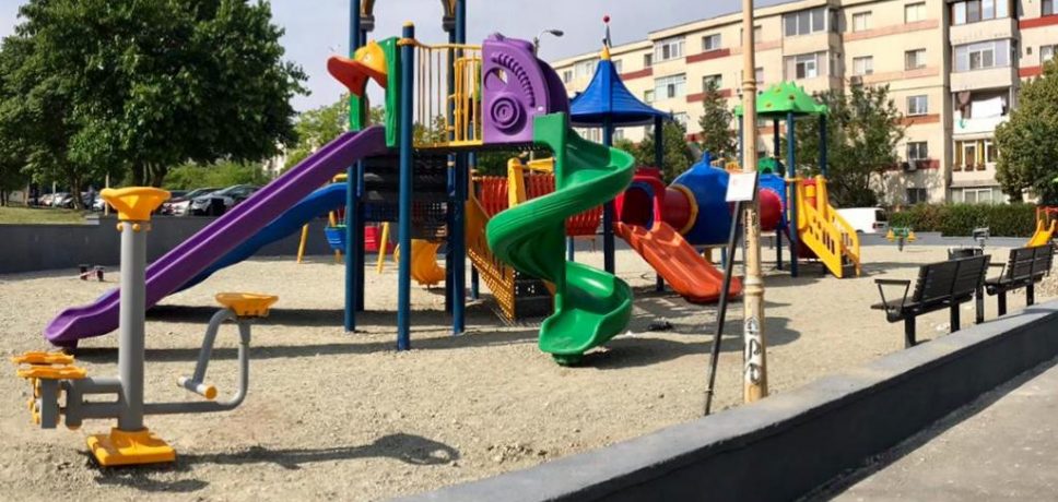 Se casează 13 echipamente de la locuri de joacă din Piatra-Neamţ, ZCH NEWS - sursa ta de informații